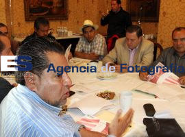 Gran Comisión exige la salida de José Juan Espinosa al frente del Comité de Administración - ES imagen agencia de fotografía