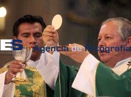 Misa Dominical - ES imagen agencia de fotografía
