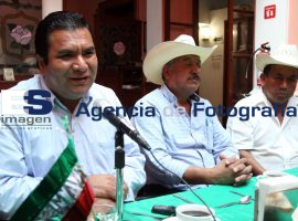 Eliseo Zayas Jaen, Pte Muncipal Acatzingo - ES imagen agencia de fotografía