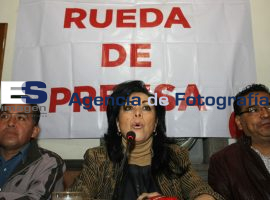Lucero Saldaña en conferencia de prensaIzamiento de bandera conmemorativo a los Niños Héroes - ES imagen agencia de fotografía