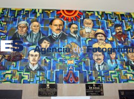 Delegación IMSS devela el Mural del Bicentenario - ES imagen agencia de fotografía