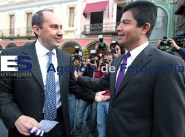 Ceremonia de Izamiento de la Bandera - ES imagen agencia de fotografía