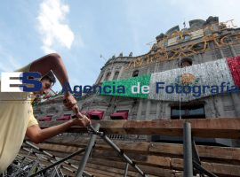 Preparativos Para La Noche Mexicana - ES imagen agencia de fotografía