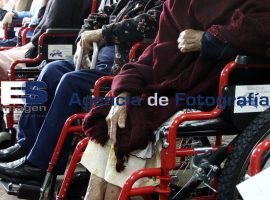 Entrega de Sillas de Rueda SEDIF - Rotary - ES imagen agencia de fotografía