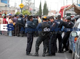 Conflicto entre comerciantes en Granjas San Isidro - ES imagen agencia de fotografía