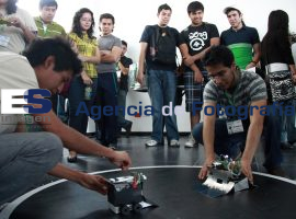 Torneo de Sumobot, Electrónica - ES imagen agencia de fotografía