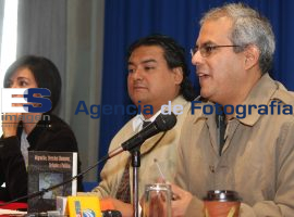 Presentación de libro Migración, Derechos Humanos, Religión y Política - ES imagen agencia de fotografía