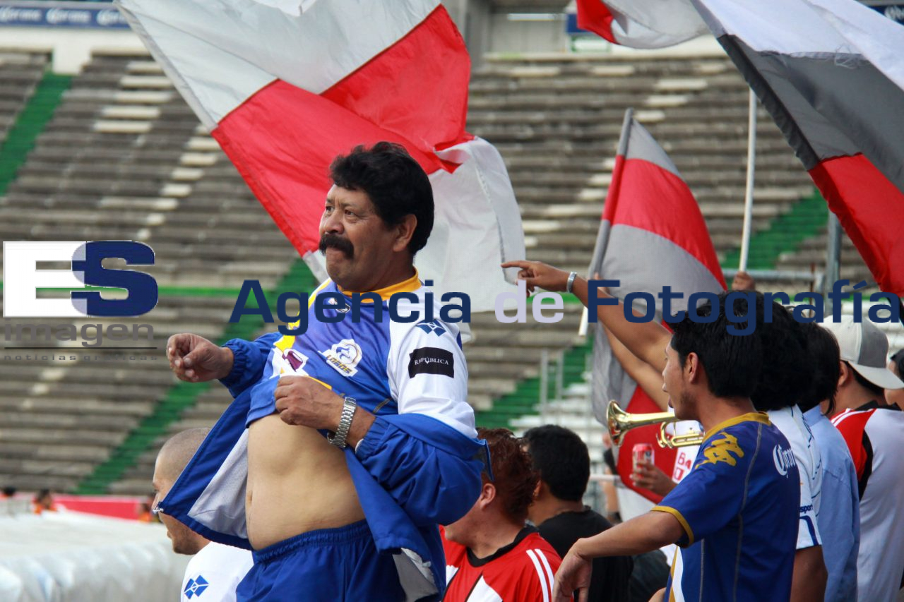 Lobos BUAP vence 1-0 a Leones Negros - Agencia de Fotografía Es Imagen