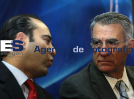Firma de convenio de servicios médicos asistenciales - ES imagen agencia de fotografía