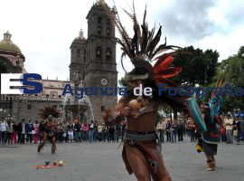 Festejo Día de la Raza, Zócalo de la Ciudad - ES imagen agencia de fotografía