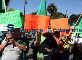 Manifestación de la UNTA - ES imagen agencia de fotografía