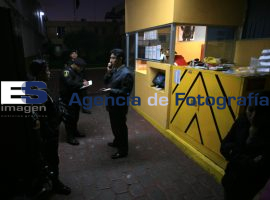 Comisión de Fiscalización Inresa a las ofinas del OFS - ES imagen agencia de fotografía