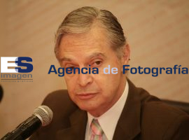 Finanzas sanas en la UDLAP: Derbez - ES imagen agencia de fotografía