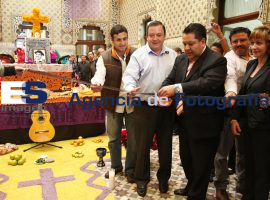 Inauguración de la Ofrenda a Capulina en Congreso - ES imagen agencia de fotografía