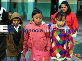 Escuelas Horario de Invierno y Puente Dia de Muertos - ES imagen agencia de fotografía