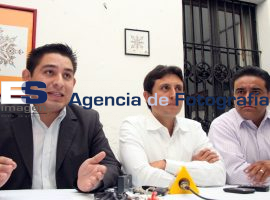 José Juan Espinosa en contra de la reforma a la Ley Orgánica Legislativa - ES imagen agencia de fotografía