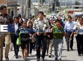Pavimentación del Programa Mil Calles en la Resurrección - ES imagen agencia de fotografía