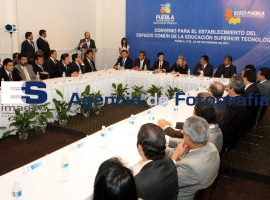 Convenio de Educación Superior Tecnológica - ES imagen agencia de fotografía