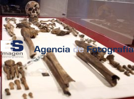 Descubrimiento Arqueológico - ES imagen agencia de fotografía