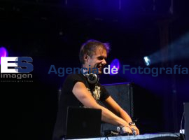 Armin Van Buuren pone a bailar a la Piramide de Cholula - ES imagen agencia de fotografía