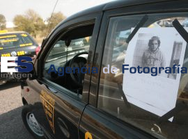 Cientos de taxistas bloquean vialidades para demandar seguridad - ES imagen agencia de fotografía