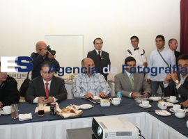 ERP se reune con diputados para gestión de presupuesto municipal - ES imagen agencia de fotografía