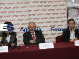 Educación la solución al género y feminismo aseguran expertos internacionales - ES imagen agencia de fotografía