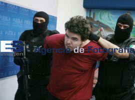 Presenta la PGJ a sujeto apodado el matataxistas - ES imagen agencia de fotografía