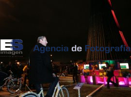 Encendido Arbol Navideño Ecológico - ES imagen agencia de fotografía