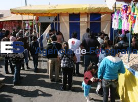 Locatarios y ambulantes se enfrentan en el mercado Morelos - ES imagen agencia de fotografía