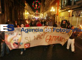 Estudiantes normalistas se manifiestan en Puebla - ES imagen agencia de fotografía