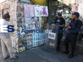 Operativo de Policía Municipal para impedir instalación de ambul - ES imagen agencia de fotografía