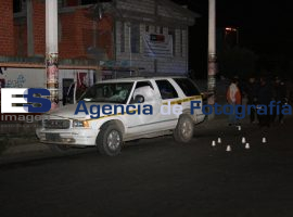 Ejecutan a dos hombres en la autopista - ES imagen agencia de fotografía