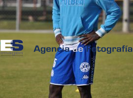 Eddie Johnson entrena con el Puebla de la Franja - ES imagen agencia de fotografía