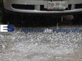 Granizada en centro histórico - ES imagen agencia de fotografía