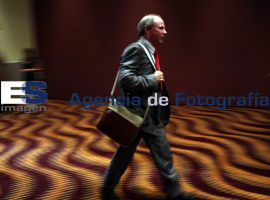 Conferencia Tomas Karig VolksWagen - ES imagen agencia de fotografía