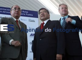 Nuevas rutas en el aeropuerto - ES imagen agencia de fotografía