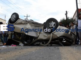 Volcadura - ES imagen agencia de fotografía