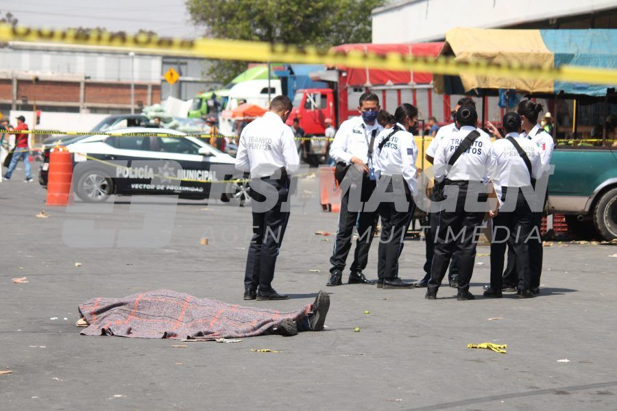 Muere Atropellado En La Central De Abastos Agencia De Fotografía Es Imagen 8380