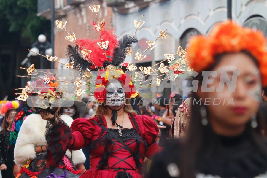 Desfile De Catrinas - Agencia De Fotografía Es Imagen