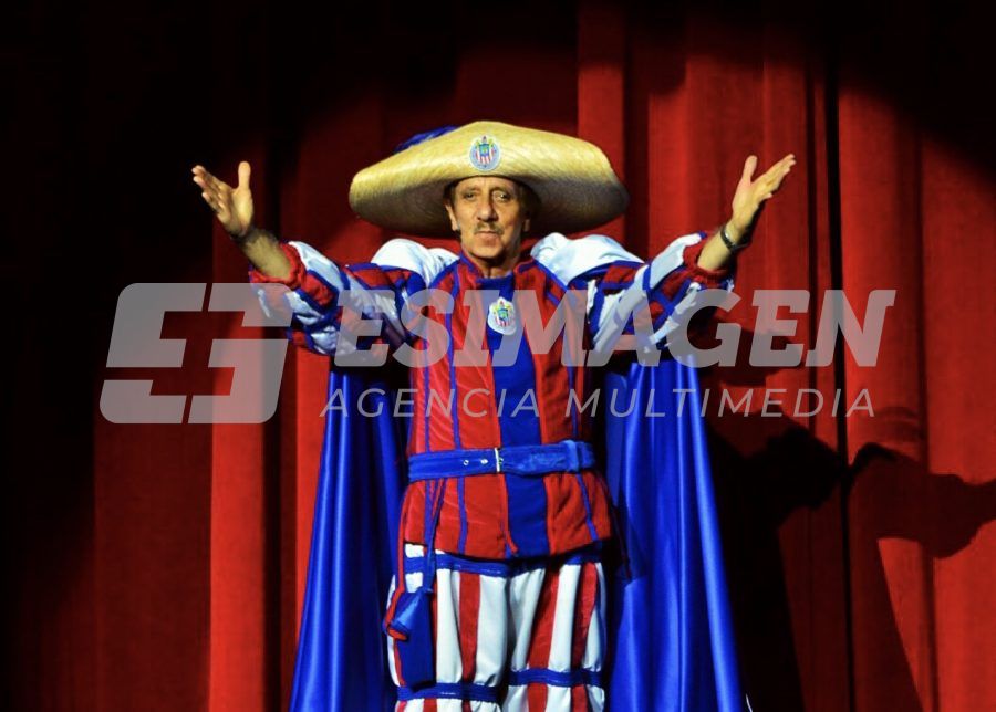 Muere Benito Castro el “Kin Kin” de Acapulco - Agencia de Fotografía Es ...
