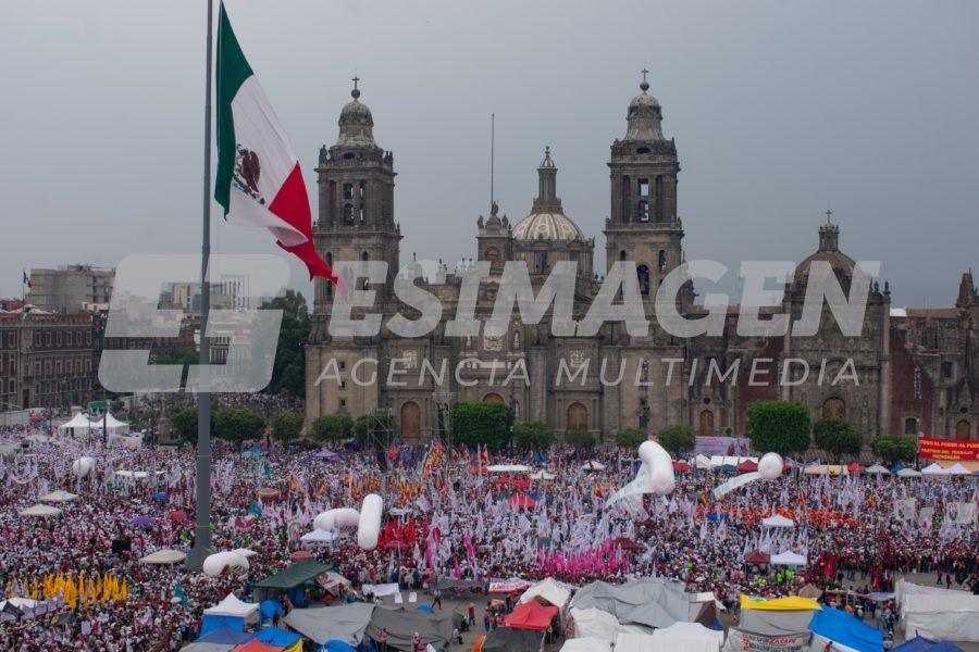 Cierre de campaña Claudia Sheimbaum - Agencia de Fotografía Es Imagen