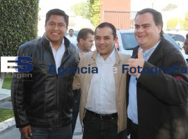 Ernesto Cordero visita las cholulas - ES imagen agencia de fotografía