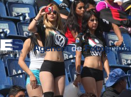 El Puebla F.C. estrena porrristas - ES imagen agencia de fotografía