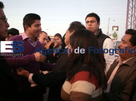 Eduardo Rivera entrega parque vehicular seguridad pública - ES imagen agencia de fotografía