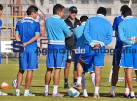 Entrena el Puebla F.C. 10/01/2012 - ES imagen agencia de fotografía