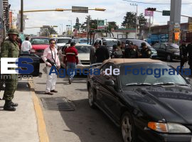 Investiga Policía Ministerial auto abandonado - ES imagen agencia de fotografía