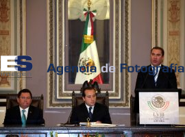 Entrega Rafael Moreno Valle informe en Congreso - ES imagen agencia de fotografía