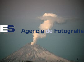 Fumarola Popocatepetl 16012012 - ES imagen agencia de fotografía