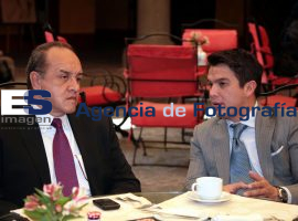Victor Hugo Islas y Gerardo Islas reunidos - ES imagen agencia de fotografía